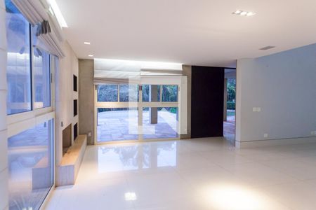 Sala de casa de condomínio à venda com 5 quartos, 435m² em Bosque da Ribeira, Nova Lima