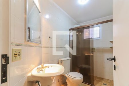 Banheiro de apartamento à venda com 3 quartos, 120m² em Vila Indiana, São Paulo
