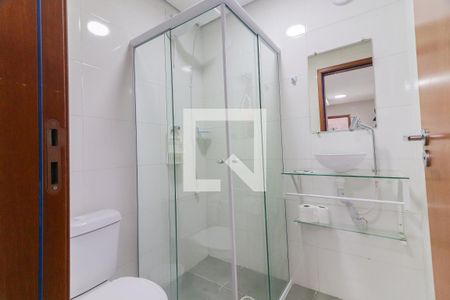 Banheiro de apartamento para alugar com 1 quarto, 31m² em Ferreira, São Paulo