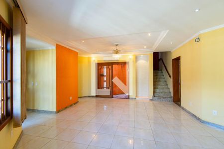 Sala de casa para alugar com 4 quartos, 325m² em Marechal Rondon, Canoas