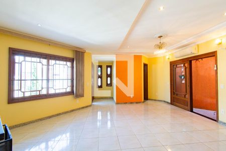 Sala de casa para alugar com 4 quartos, 325m² em Marechal Rondon, Canoas