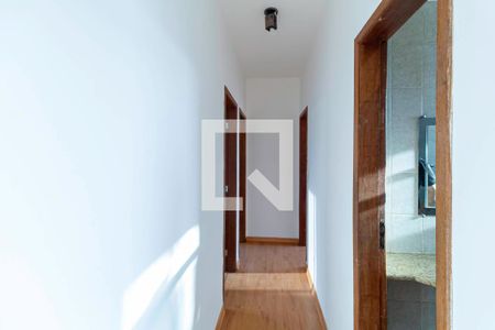 Corredor de apartamento à venda com 3 quartos, 75m² em Ouro Preto, Belo Horizonte