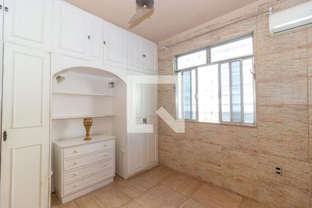 Quarto 2 de apartamento para alugar com 2 quartos, 360m² em Jardim Sulacap, Rio de Janeiro