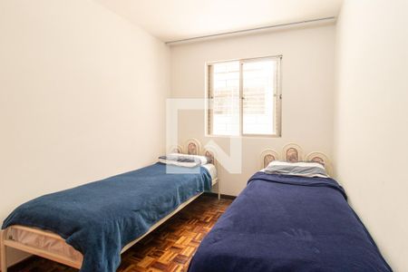 Quarto 2 de casa de condomínio para alugar com 3 quartos, 120m² em São Braz, Curitiba