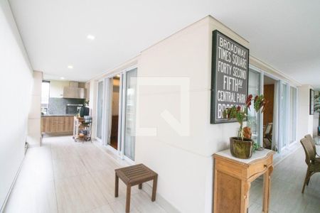 Varanda de apartamento à venda com 4 quartos, 208m² em Alto da Boa Vista, São Paulo