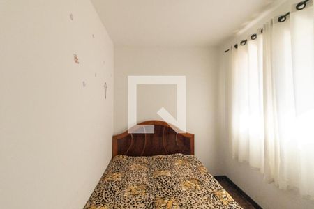 Quarto 2 de casa para alugar com 2 quartos, 50m² em Uberaba, Curitiba