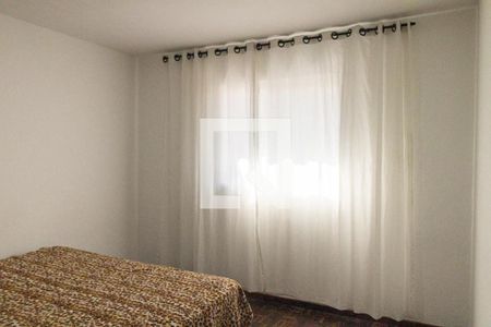 Quarto 1 de casa para alugar com 2 quartos, 50m² em Uberaba, Curitiba