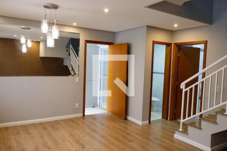 Sala de casa de condomínio à venda com 3 quartos, 92m² em Vila Osasco, Osasco