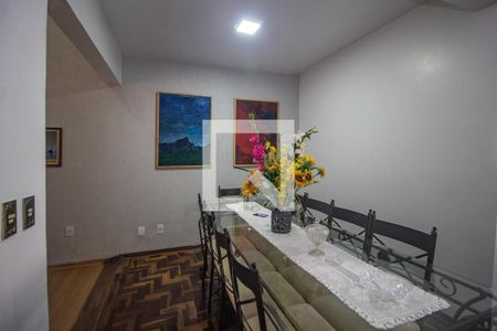 Sala 2 de casa à venda com 3 quartos, 115m² em Santo Antônio, Porto Alegre