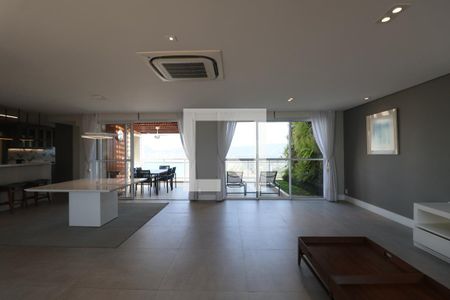 Sala de apartamento para alugar com 4 quartos, 300m² em Parque Enseada, Guarujá