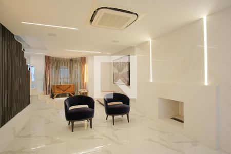 Sala de casa de condomínio à venda com 5 quartos, 356m² em Vila Carrão, São Paulo