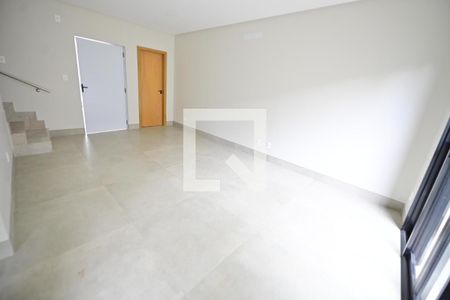 Sala de casa de condomínio para alugar com 3 quartos, 153m² em Vila Rosa, Goiânia
