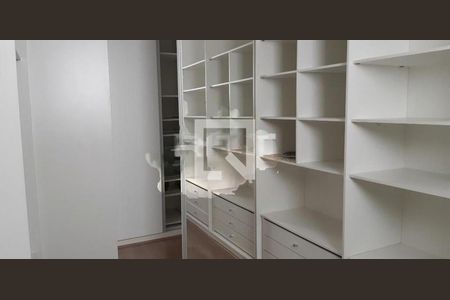 Casa à venda com 4 quartos, 485m² em Swiss Park, Campinas