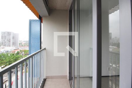 Varanda de kitnet/studio para alugar com 1 quarto, 19m² em Indianópolis, São Paulo