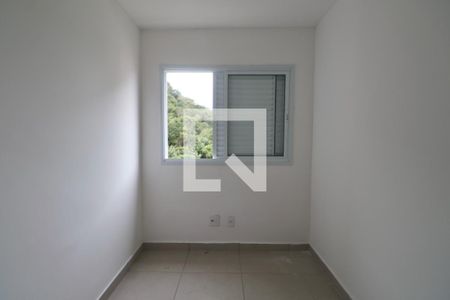 Quarto de apartamento para alugar com 2 quartos, 55m² em Tortuga, Guarujá