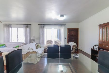 Sala de casa para alugar com 5 quartos, 299m² em Cidade São Francisco, São Paulo