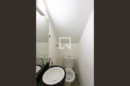 Lavabo de casa de condomínio à venda com 2 quartos, 60m² em Vila Paranagua, São Paulo