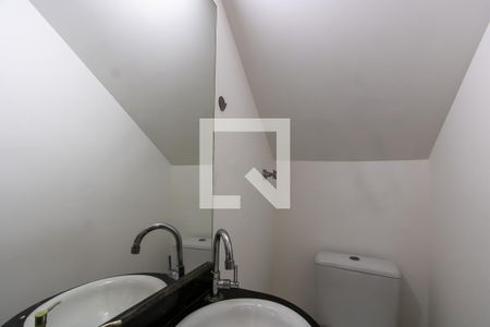 Lavabo de casa de condomínio à venda com 2 quartos, 60m² em Vila Paranagua, São Paulo