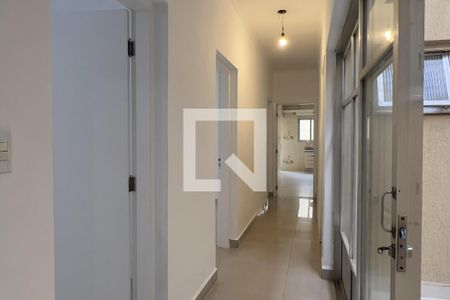 Corredor de casa à venda com 4 quartos, 260m² em Jardim Tranquilidade, Guarulhos