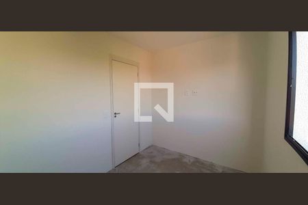 Quarto de apartamento para alugar com 2 quartos, 43m² em Metalúrgicos, Osasco