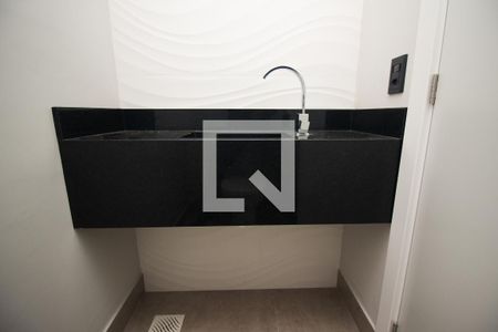 Lavabo de casa de condomínio à venda com 3 quartos, 140m² em Hípica, Porto Alegre