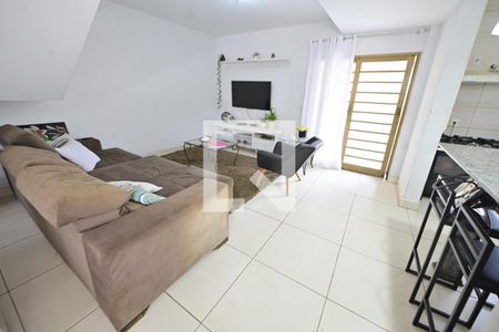 Sala de casa para alugar com 4 quartos, 248m² em Jardim Santo Antônio, Goiânia