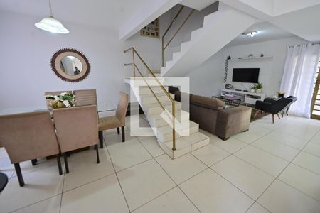 Sala de casa para alugar com 4 quartos, 248m² em Jardim Santo Antônio, Goiânia