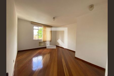 Quarto de casa à venda com 4 quartos, 284m² em Del Castilho, Rio de Janeiro