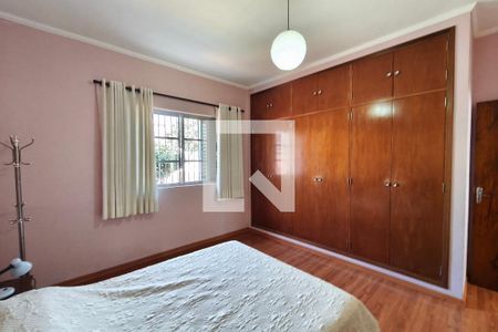 Quarto 2 de casa à venda com 4 quartos, 240m² em Jardim do Trevo, Campinas