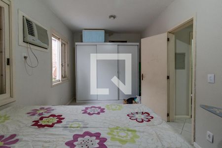 Quarto de casa de condomínio à venda com 3 quartos, 150m² em Teresópolis, Porto Alegre
