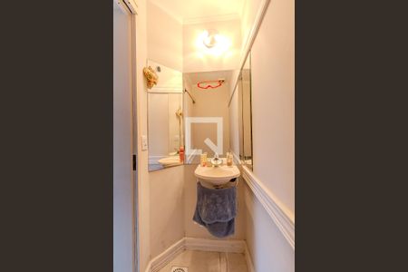 Lavabo de casa de condomínio à venda com 3 quartos, 150m² em Teresópolis, Porto Alegre