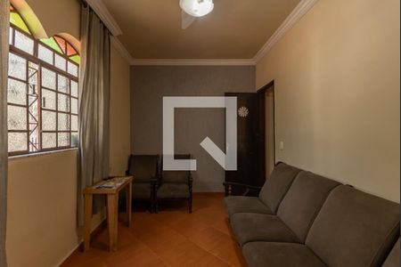 Sala 2 de casa à venda com 4 quartos, 180m² em Itapoã, Belo Horizonte