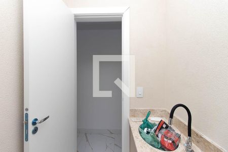 Lavabo de casa à venda com 3 quartos, 360m² em Vila Isolina Mazzei, São Paulo