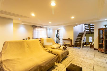 Sala de casa à venda com 3 quartos, 308m² em Vila Zamataro, Guarulhos