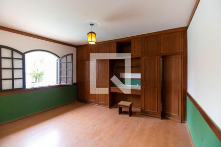 Suíte de casa de condomínio à venda com 5 quartos, 420m² em Itaipu, Niterói