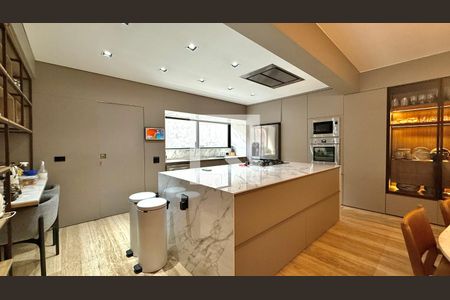 Cozinha de casa de condomínio à venda com 4 quartos, 500m² em Jardim Paulista, Barueri