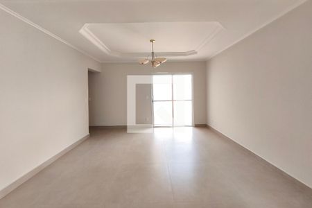 Sala de TV de casa de condomínio à venda com 4 quartos, 334m² em Jardim Nova Europa, Campinas