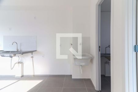 Sala/Cozinha de apartamento à venda com 2 quartos, 37m² em Vila Sonia, São Paulo