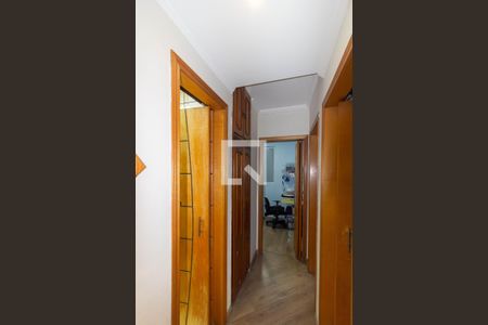 Corredor dos Quartos de apartamento à venda com 3 quartos, 61m² em Vila Formosa, São Paulo