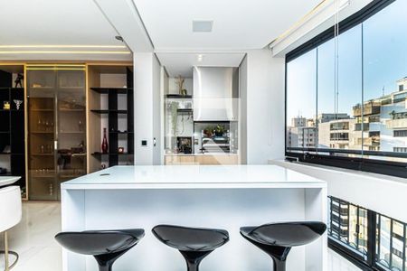 Sala de apartamento à venda com 3 quartos, 158m² em Moema, São Paulo