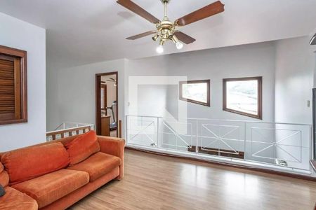 Sala 2 de casa para alugar com 3 quartos, 300m² em Partenon, Porto Alegre