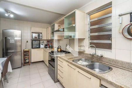 Cozinha de casa para alugar com 3 quartos, 300m² em Partenon, Porto Alegre