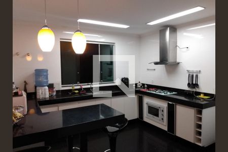 Cozinha de casa de condomínio à venda com 5 quartos, 350m² em Condados da Lagoa, Lagoa Santa