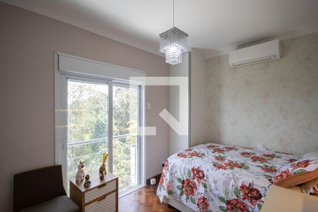 Suíte 1 de casa para alugar com 4 quartos, 330m² em Vila Irmaos Arnoni, São Paulo