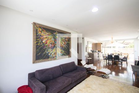 Sala de casa para alugar com 4 quartos, 330m² em Vila Irmaos Arnoni, São Paulo