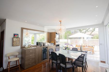 Sala de casa para alugar com 4 quartos, 330m² em Vila Irmaos Arnoni, São Paulo