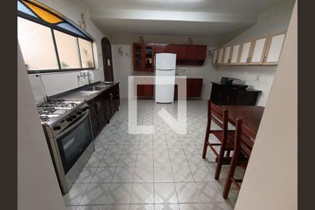 Casa à venda com 3 quartos, 124m² em Vila Ema, São Paulo