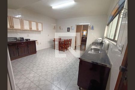 Casa à venda com 3 quartos, 124m² em Vila Ema, São Paulo