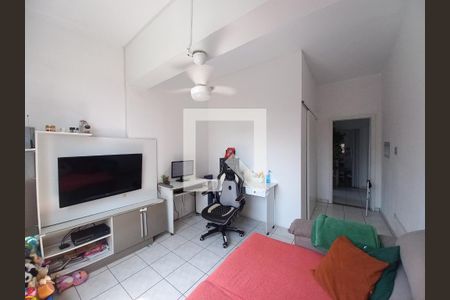 Sala 1 de apartamento para alugar com 2 quartos, 70m² em Centro, São Vicente