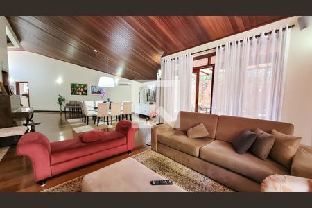 Sala de casa de condomínio para alugar com 4 quartos, 350m² em Parque Taquaral, Campinas